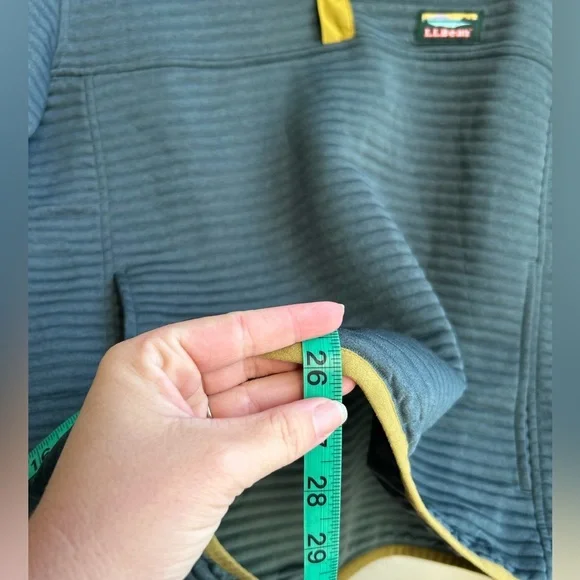 L.L. Bean Airlight Knit Pullover Sweatshirt Size Men's Med Gorpcore Hiking Cozy - Picture 6 of 7